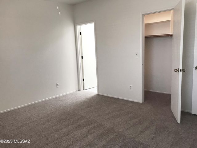 7800 N Nicole Place, Tucson, AZ 85741