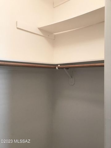 7800 N Nicole Place, Tucson, AZ 85741