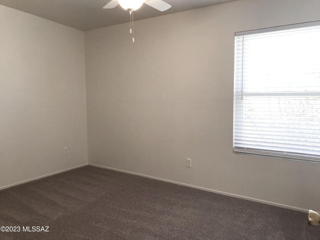 7800 N Nicole Place, Tucson, AZ 85741