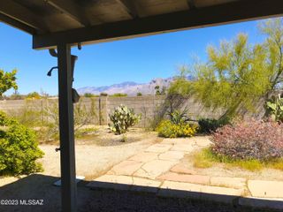 7800 N Nicole Place, Tucson, AZ 85741