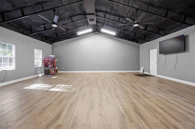 17220 SE 130TH AVENUE, Weirsdale, FL 32195