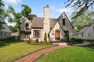 2106 S 106th STREET, West Allis, WI 53227