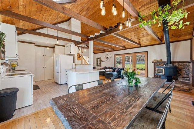 11403 Woodacre Rd, Grass Valley, CA 95949