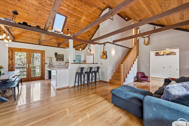 11403 Woodacre Rd, Grass Valley, CA 95949