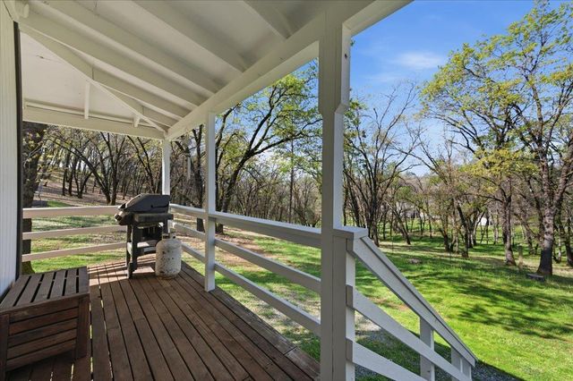 11403 Woodacre Rd, Grass Valley, CA 95949