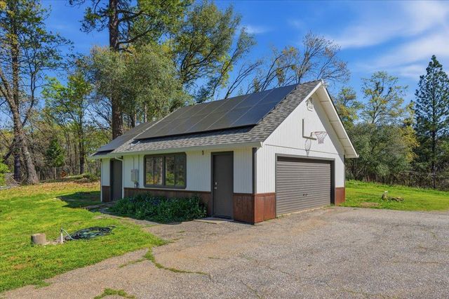 11403 Woodacre Rd, Grass Valley, CA 95949