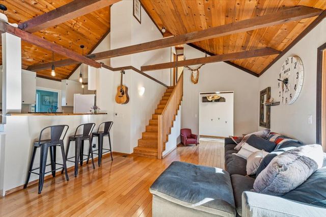 11403 Woodacre Rd, Grass Valley, CA 95949