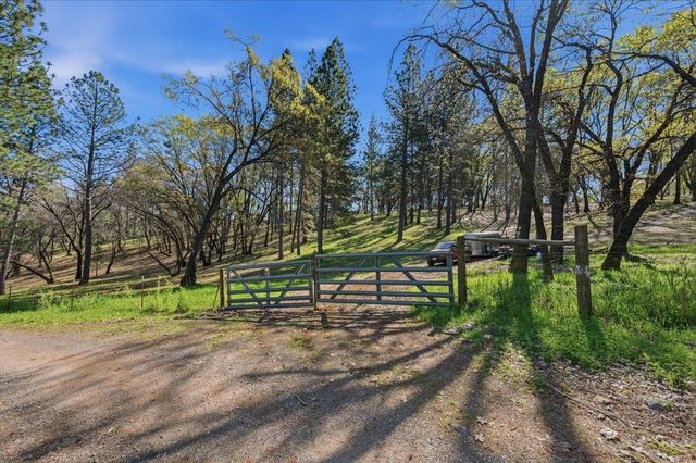 11403 Woodacre Rd, Grass Valley, CA 95949