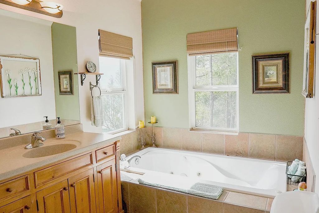 29034 Finley Point Lane, Polson, MT 59860 photo 16