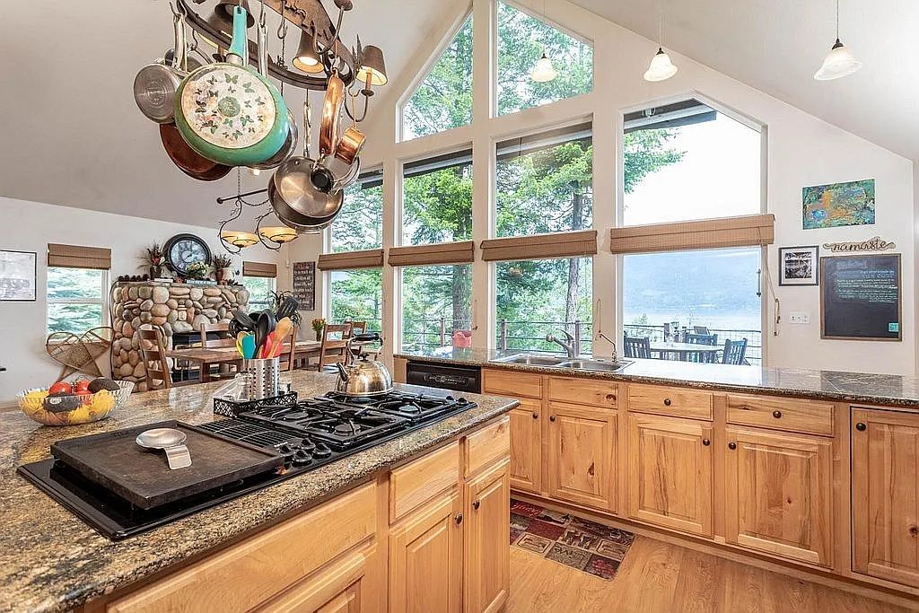 29034 Finley Point Lane, Polson, MT 59860 photo 8