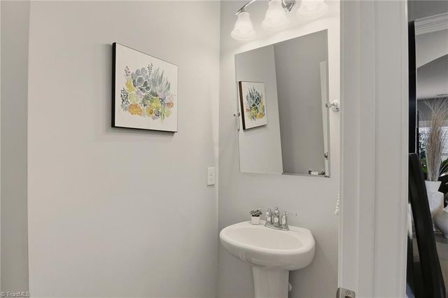 1481 Brockton Lane, Winston-salem, NC 27106