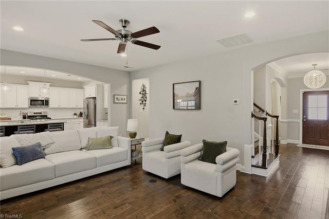 1481 Brockton Lane, Winston-salem, NC 27106