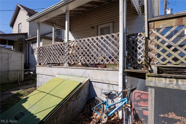 2204 Commerce Street, Wellsburg, WV 26070