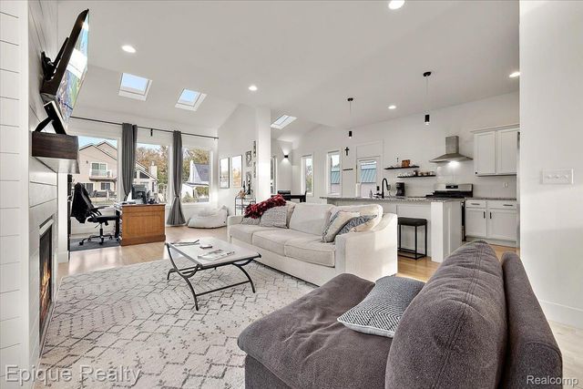 45951 Edgewater Street, New Baltimore, MI 48047