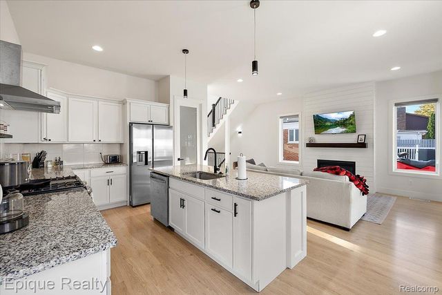 45951 Edgewater Street, New Baltimore, MI 48047