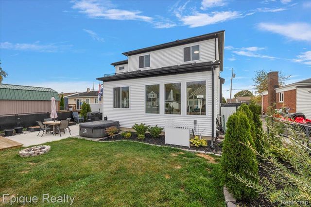 45951 Edgewater Street, New Baltimore, MI 48047