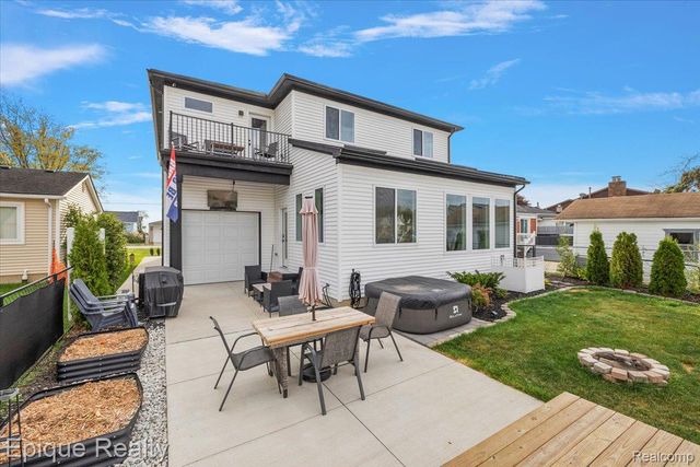 45951 Edgewater Street, New Baltimore, MI 48047