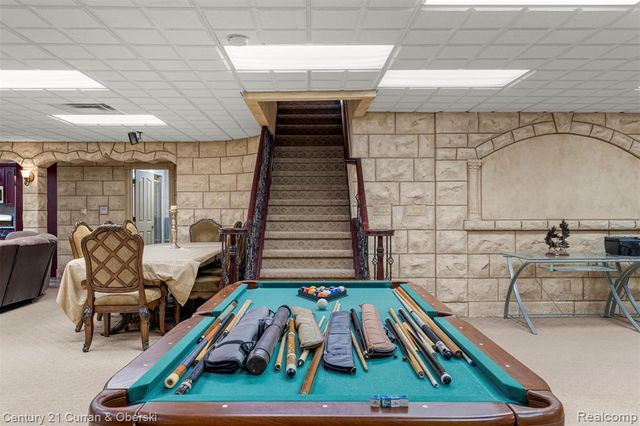 6318 Whitefield Street, Dearborn Heights, MI 48127