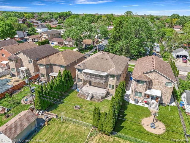 6318 Whitefield Street, Dearborn Heights, MI 48127
