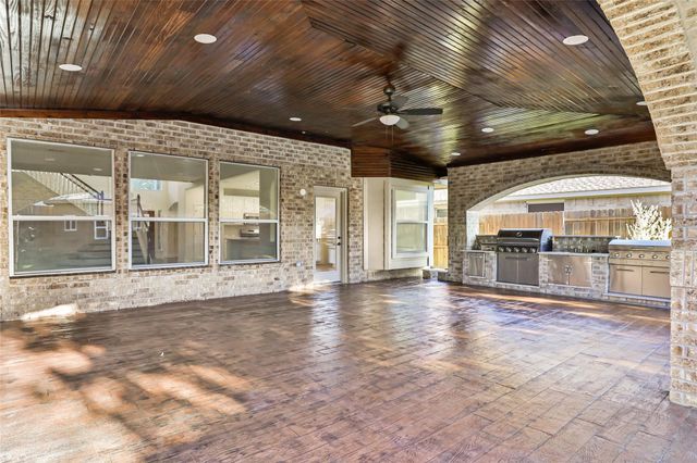 25605 Peppermill Creek Drive, Porter, TX 77365