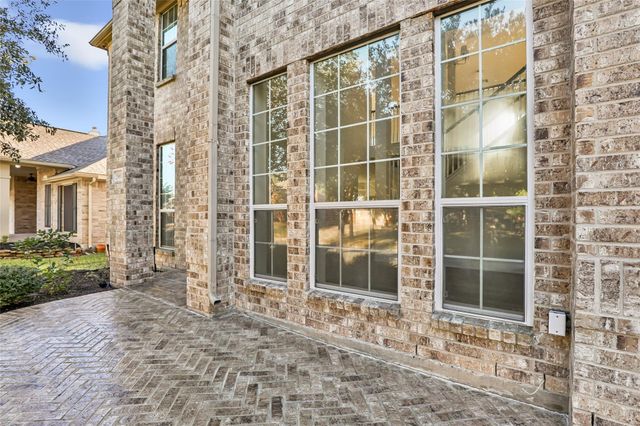 25605 Peppermill Creek Drive, Porter, TX 77365