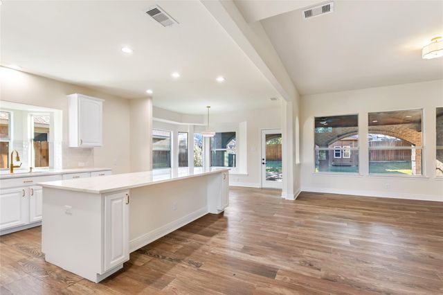 25605 Peppermill Creek Drive, Porter, TX 77365