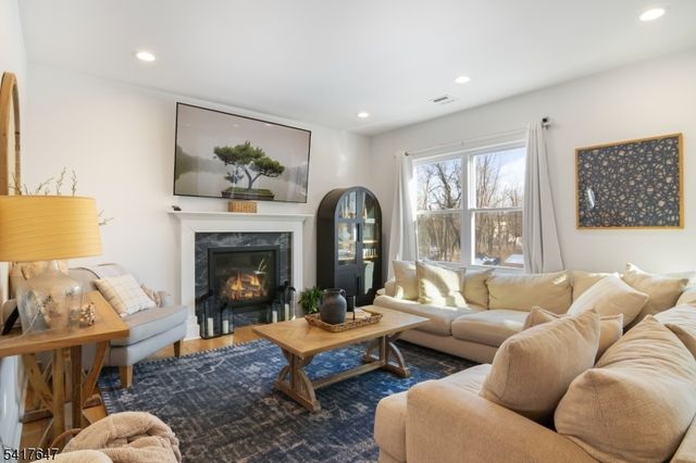 9 Apache Trl, Rockaway Twp., NJ 07866