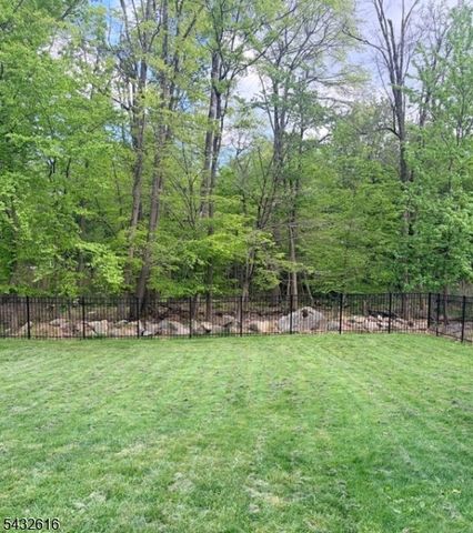 9 Apache Trl, Rockaway Twp., NJ 07866