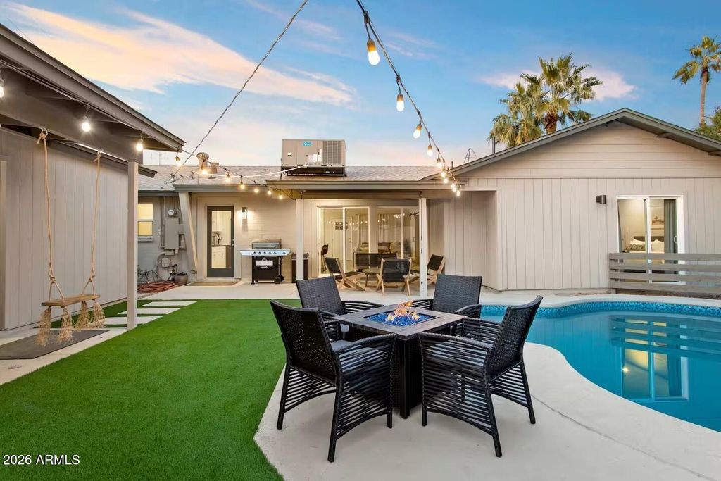 Image 20 of property listing at 6613 E VERNON Avenue, Scottsdale, AZ 85257