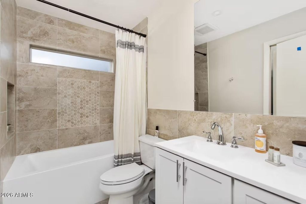 Image 23 of property listing at 6613 E VERNON Avenue, Scottsdale, AZ 85257