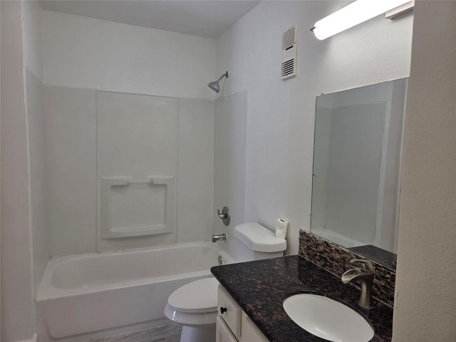 10075 Westpark Drive 40, Houston, TX 77042