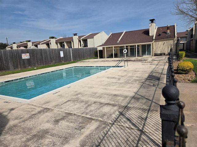 10075 Westpark Drive 40, Houston, TX 77042