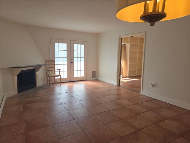 10075 Westpark Drive 40, Houston, TX 77042