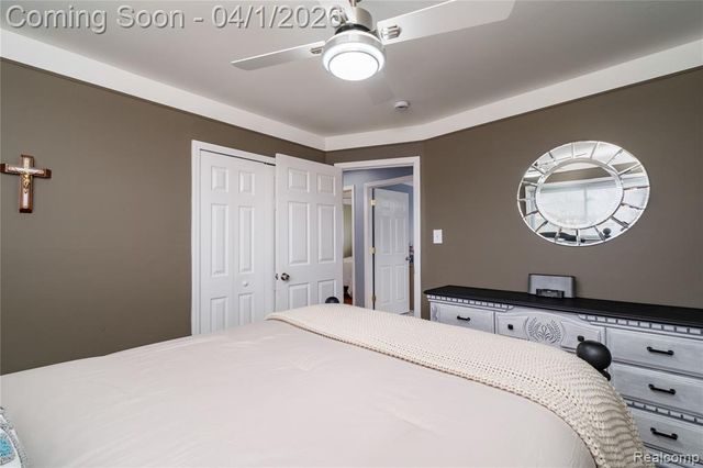 30789 Hathaway Street, Livonia, MI 48150