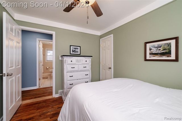 30789 Hathaway Street, Livonia, MI 48150