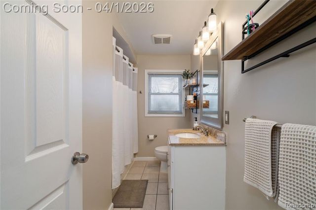 30789 Hathaway Street, Livonia, MI 48150