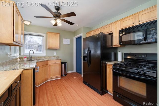 30789 Hathaway Street, Livonia, MI 48150