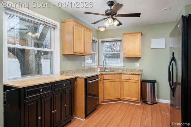 30789 Hathaway Street, Livonia, MI 48150