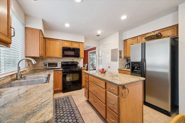 1534 Beaconshire Road, Houston, TX 77077