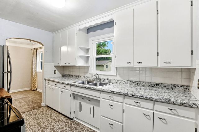 6728 W River Road, Brooklyn Center, MN 55430