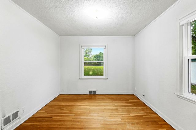 6728 W River Road, Brooklyn Center, MN 55430