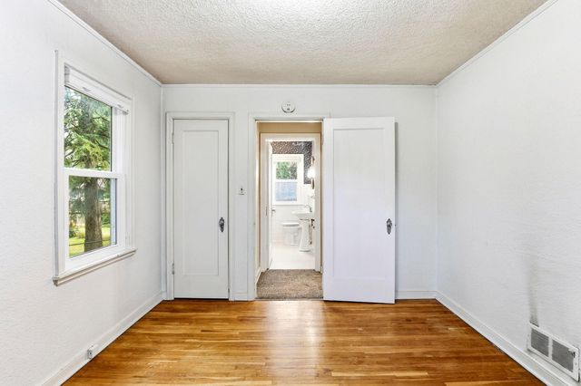 6728 W River Road, Brooklyn Center, MN 55430