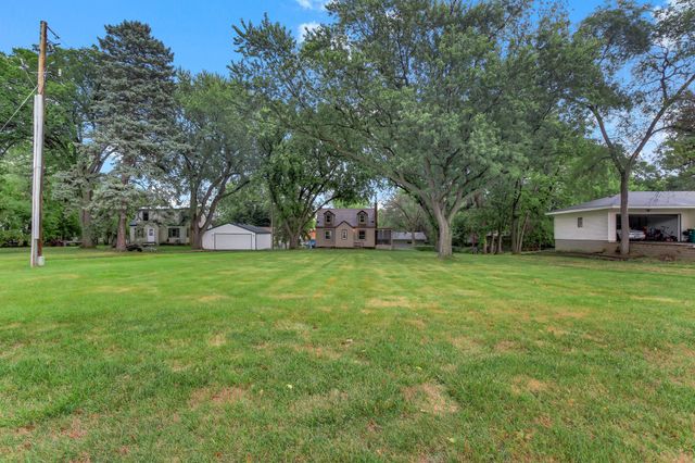 6728 W River Road, Brooklyn Center, MN 55430