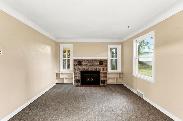 6728 W River Road, Brooklyn Center, MN 55430