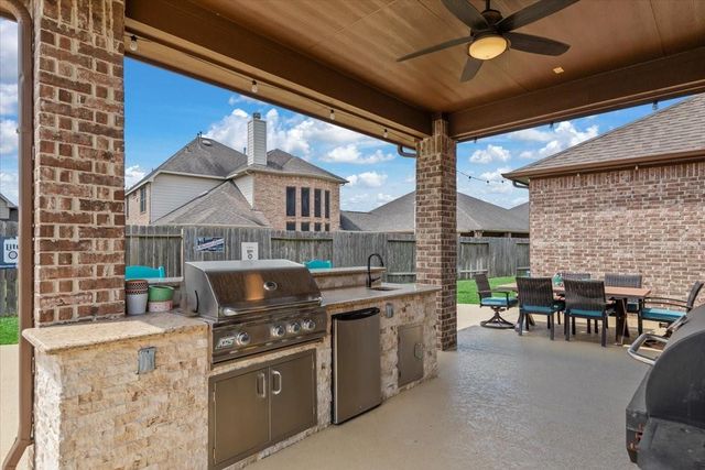 16307 Christopher Park Street, Hockley, TX 77447