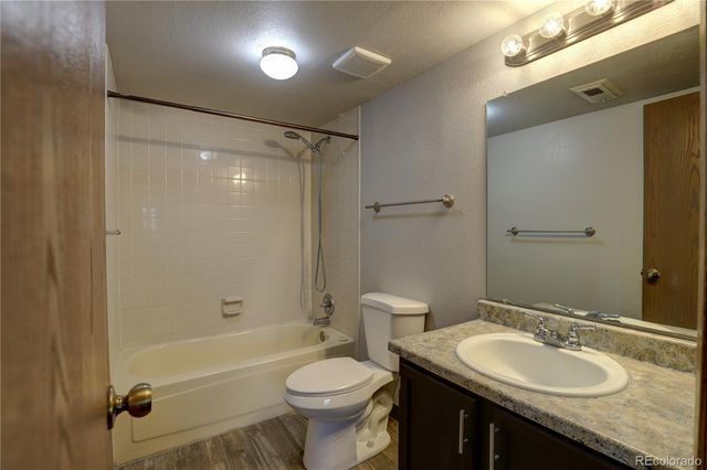15594 E Arizona Avenue 106, Aurora, CO 80017