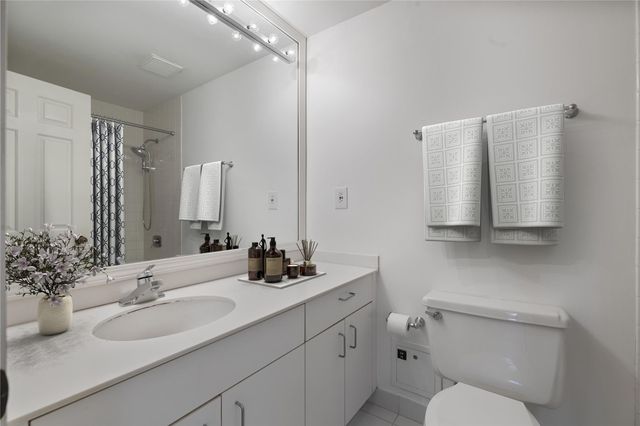 2001 Holcombe Boulevard 1801, Houston, TX 77030