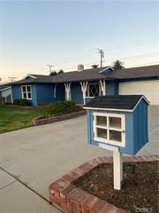 717 Serpentine Drive, Redlands, CA 92373