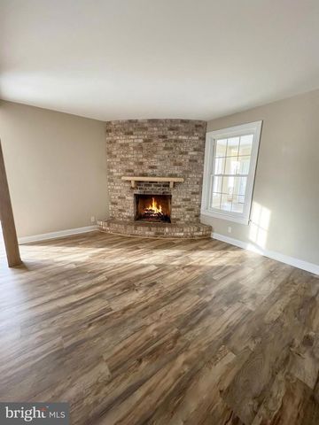 1300 GRANTLEY RD, York, PA 17403