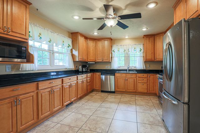 2556 VIRGINIA Street, Bellevue, NE 68147